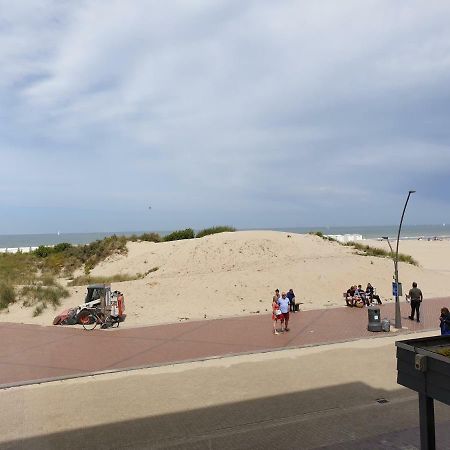 Oostduinkerke - Appartement Met Zeezicht En 2 Parkeerplaatsen 外观 照片